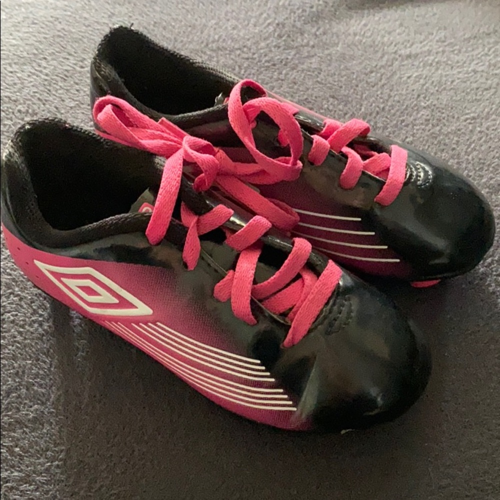 Umbro little girls soccer cleats.